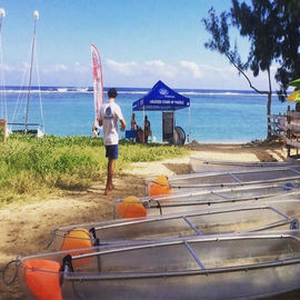I piccoli pescherecci di plastica trasparenti, amante infrangibile della radura del policarbonato Kayaks per la vendita